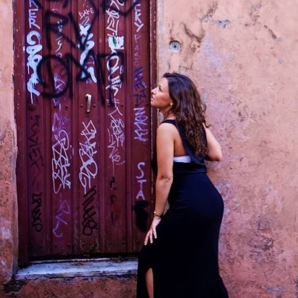 Meet your Posher, Jessica - Picture 1 of 1